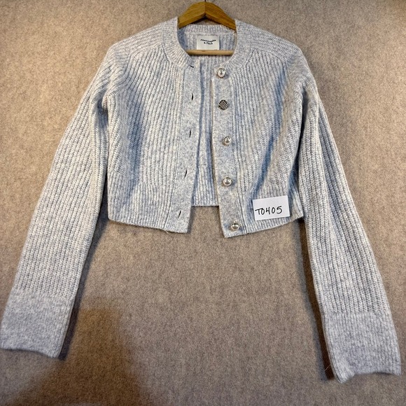 Abercrombie & Fitch Sweaters - Abercrombie & Fitch Light Blue Ribbed Cropped Cardigan Pearl Button Sweater XXS